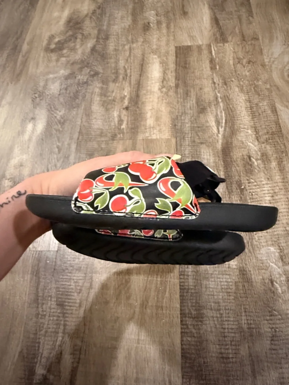Nike kids slides
